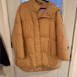Old Navy Women's Camel Puffer Jacket